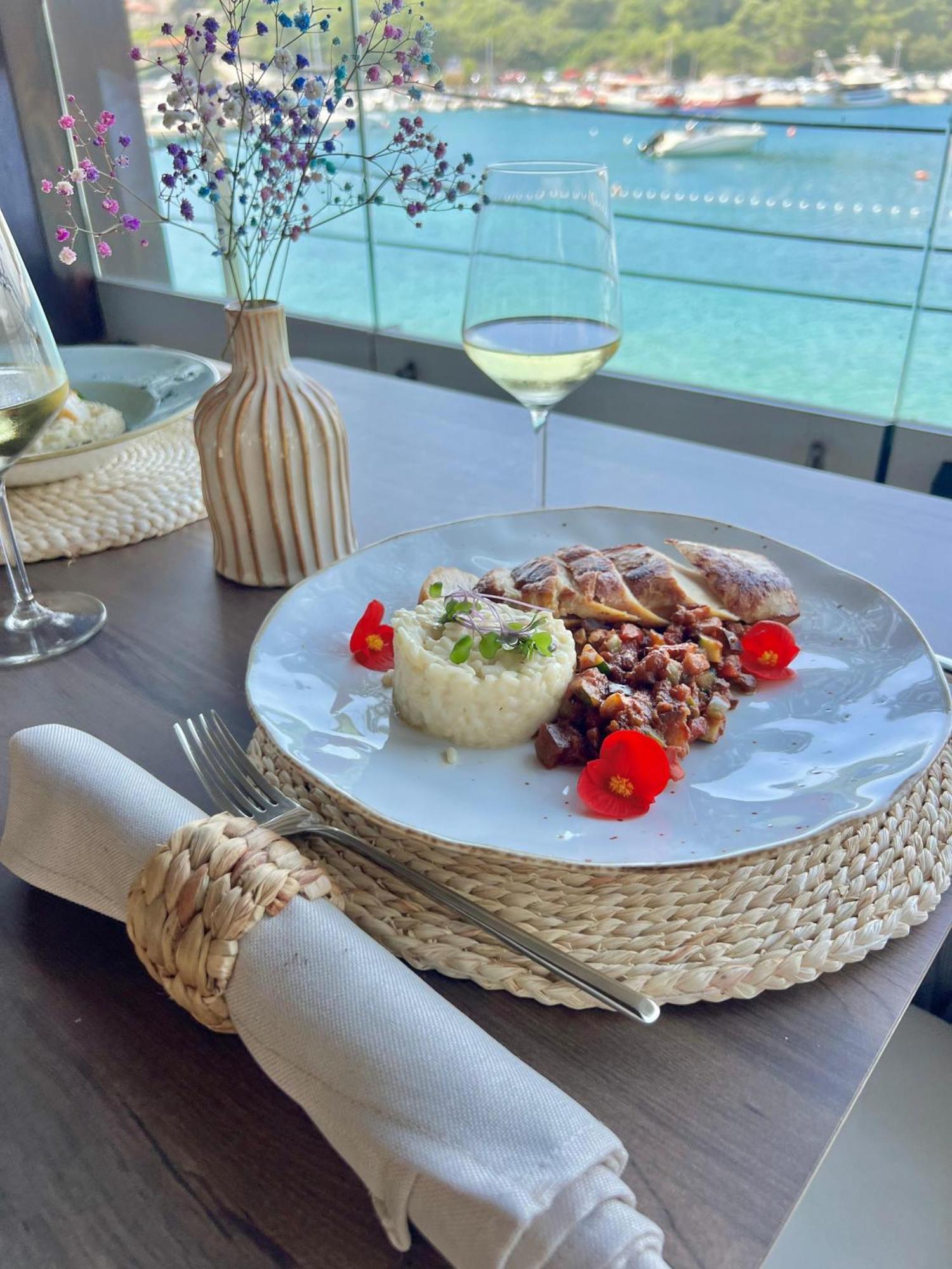 Hotel Кавтат Екстериор снимка